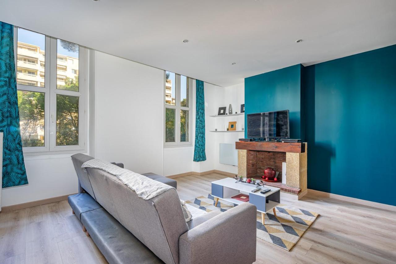 Appartement Entier: Calme, Spacieux, 2 Chambres. Marseille
