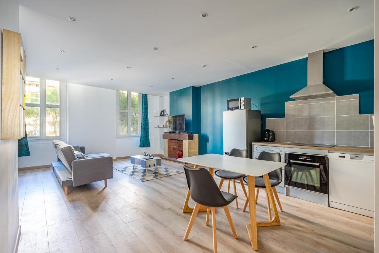 Appartement Entier: Calme, Spacieux, 2 Chambres. *